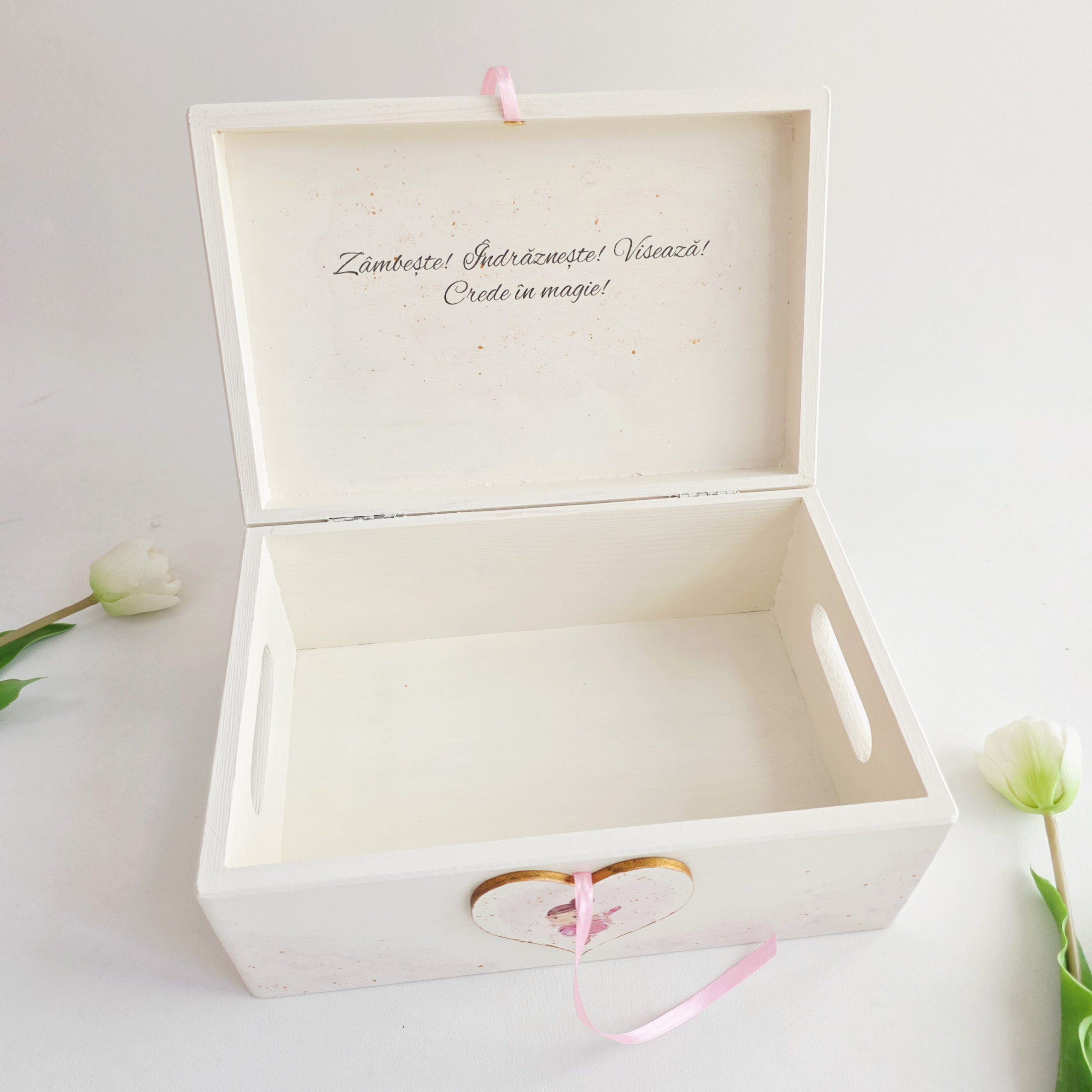 Trusou botez fete cu Lumânare și Cutie Amintiri- Curcubeu - imagine 4