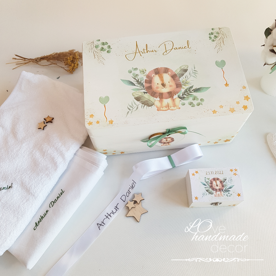 Trusou botez complet cu Lumânare și Cutie Amintiri - Micul Leu